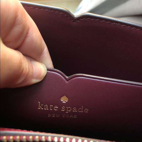 Kate Spade small handbag - no strap. - Picture 4 of 6